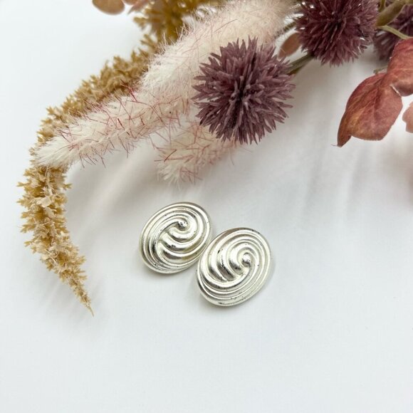 Vintage Alfred Sung Silver Tone Clip On Earrings - Picture 2 of 5